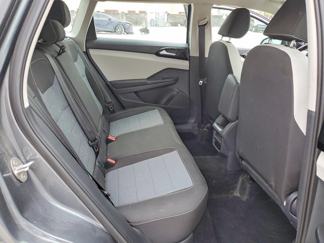 2025 VOLKSWAGEN TAOS S photo 10
