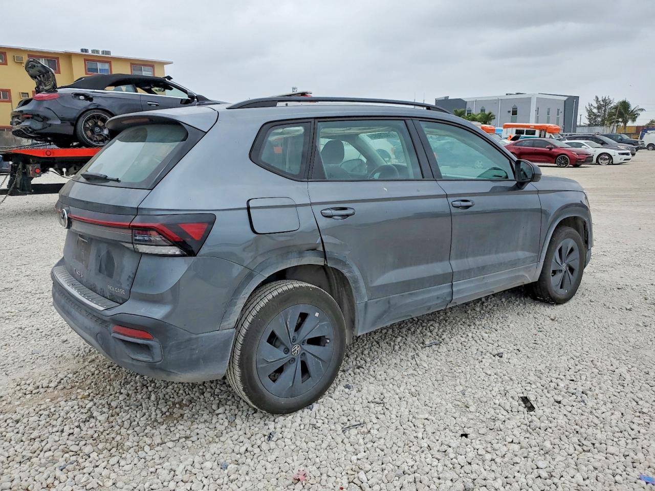 2025 VOLKSWAGEN TAOS S photo 3
