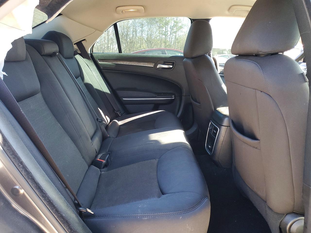 2022 CHRYSLER 300 TOURING photo 19