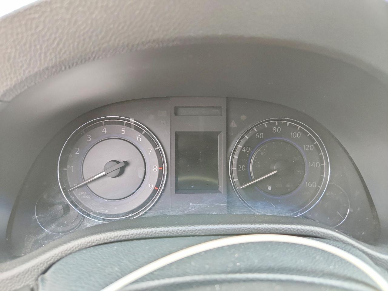 2010 INFINITI G37 BASE photo 17