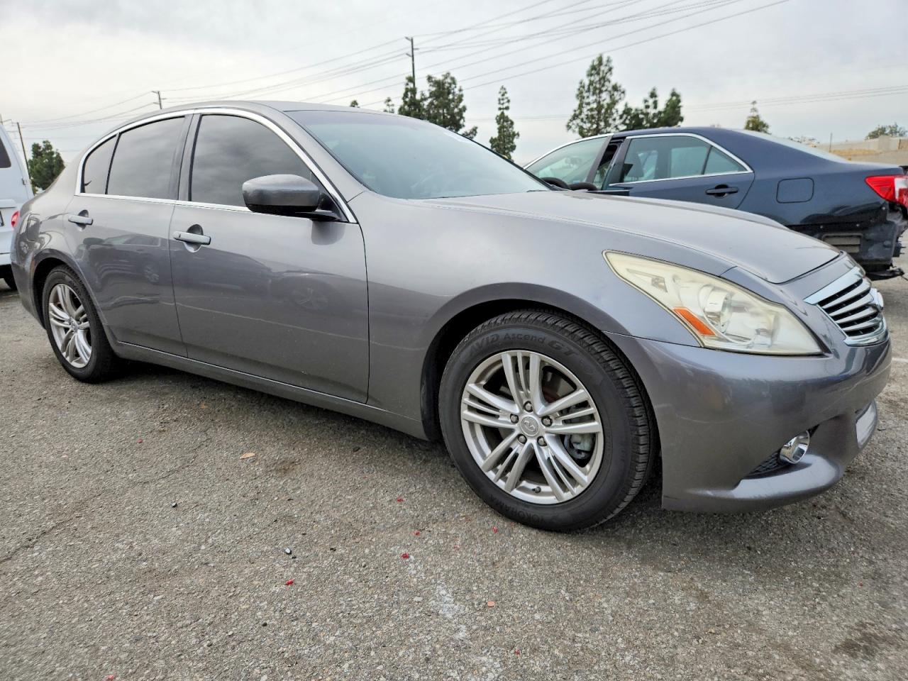 2010 INFINITI G37 BASE photo 7