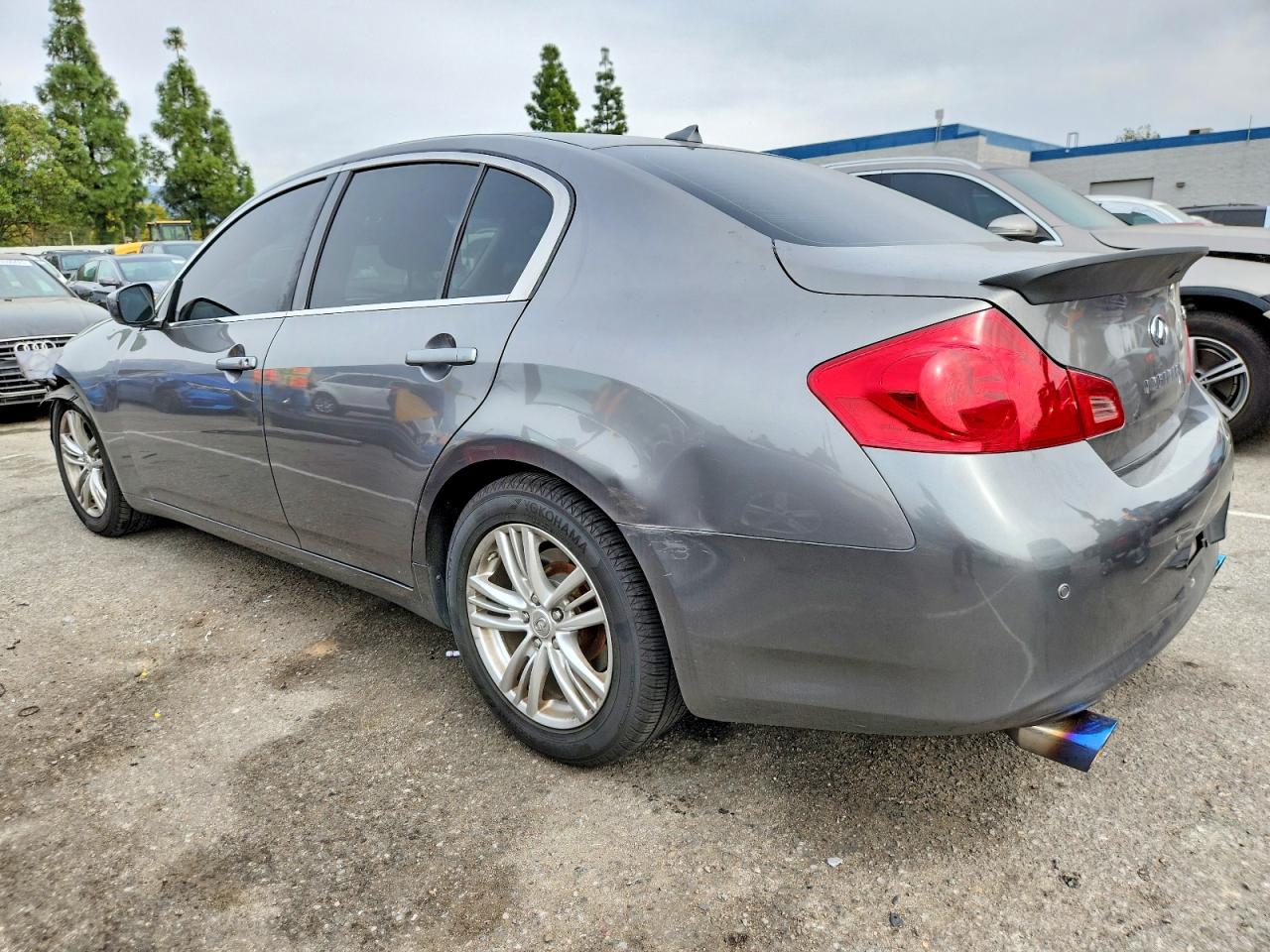 2010 INFINITI G37 BASE photo 3