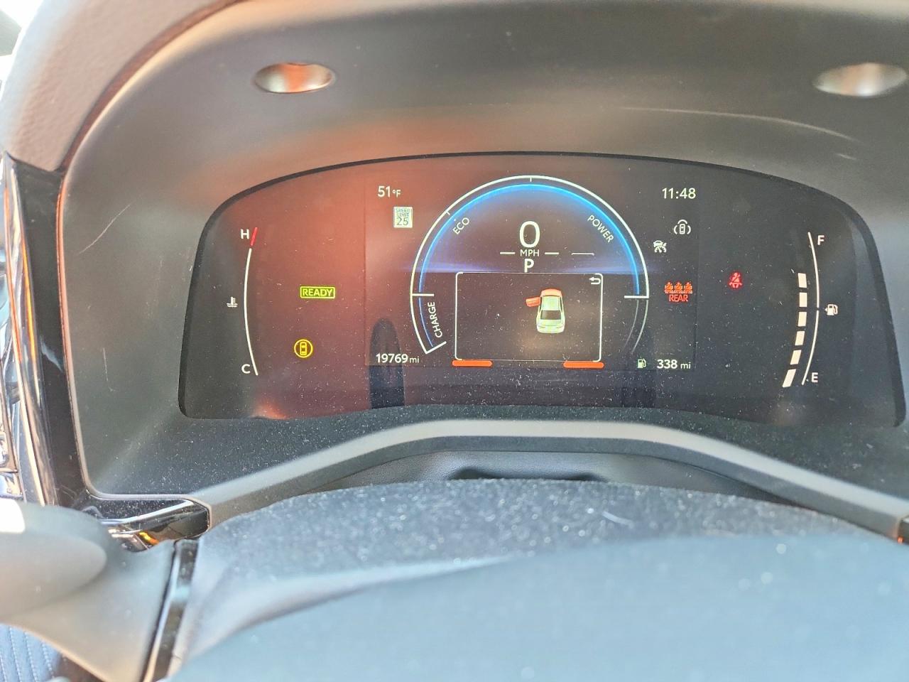 2025 TOYOTA CAMRY SE photo 9