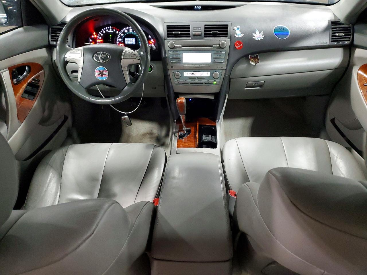 2009 TOYOTA CAMRY SE photo 22