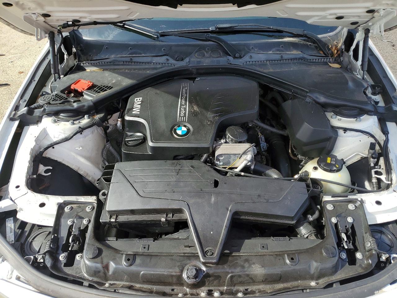 2015 BMW 320 I photo 21