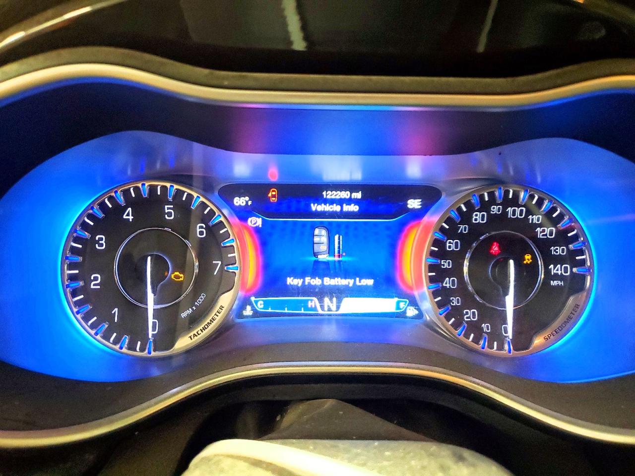 2015 CHRYSLER 200 C photo 9