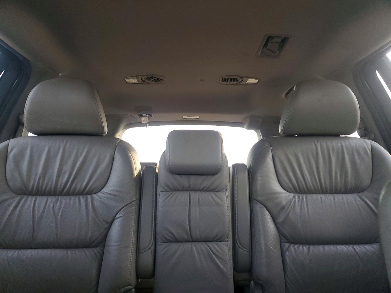 2010 HONDA ODYSSEY EXL photo 19