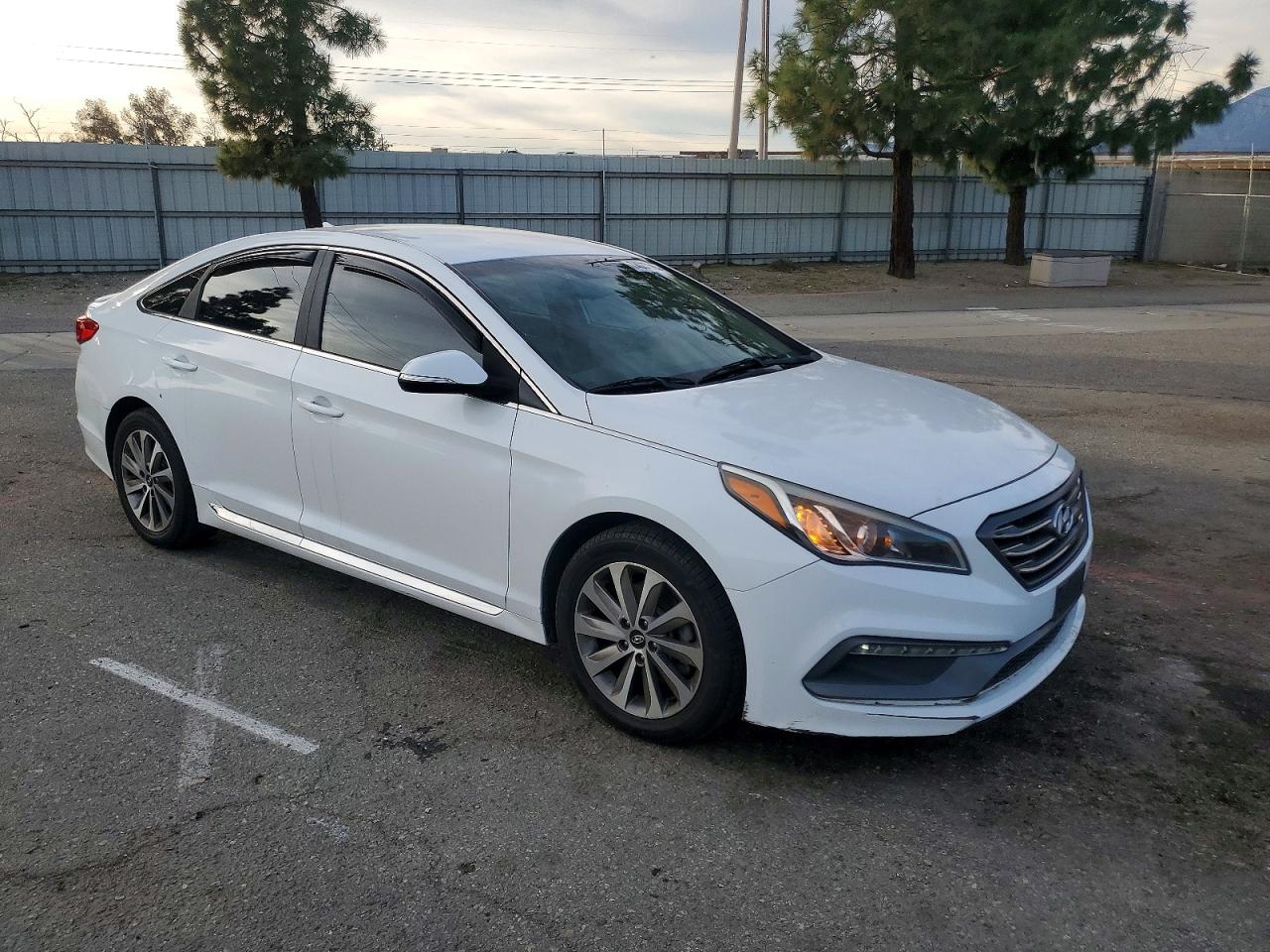 2015 HYUNDAI SONATA SPORT photo 7
