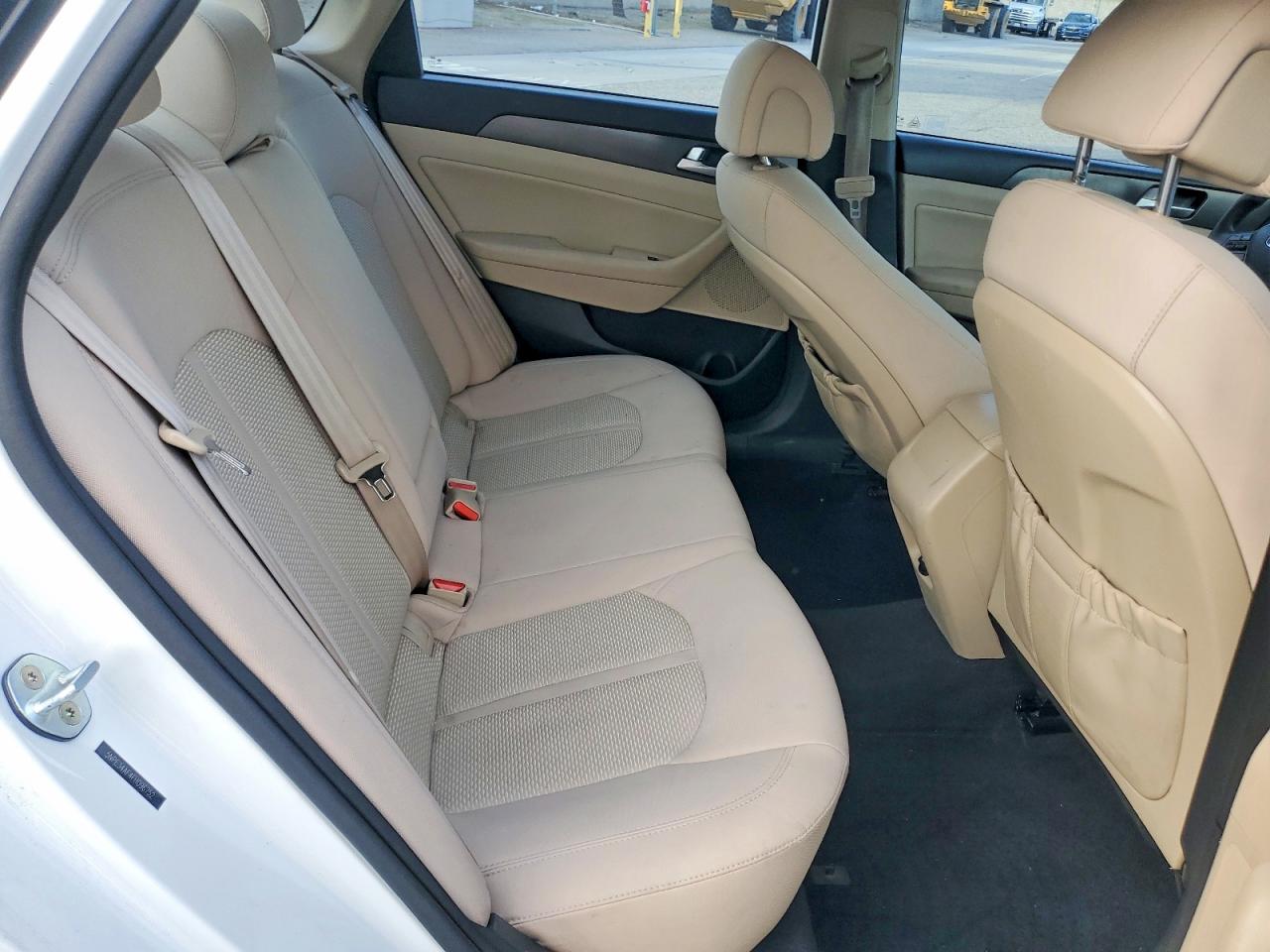 2015 HYUNDAI SONATA SPORT photo 19
