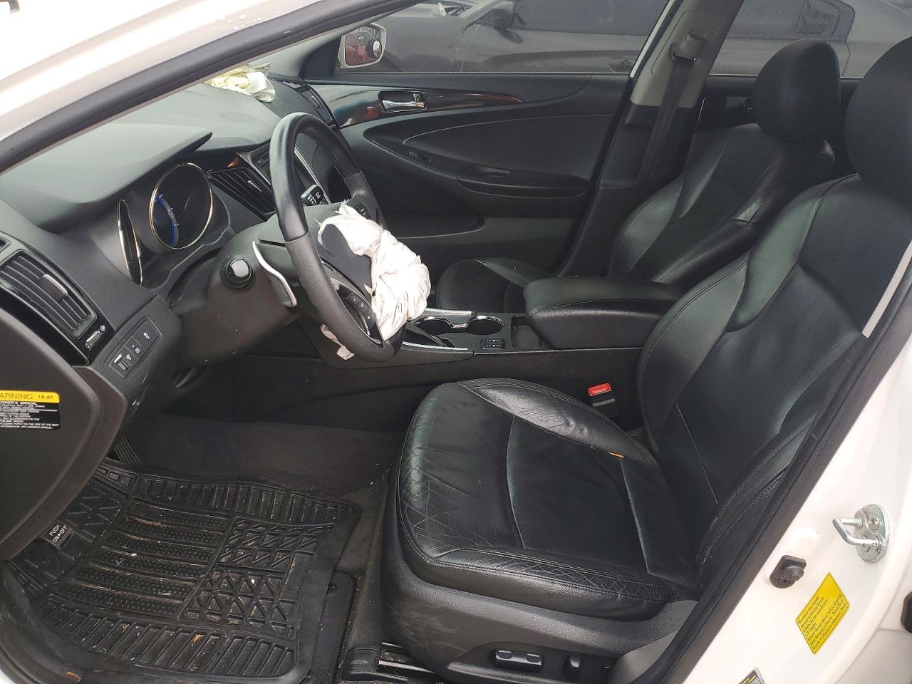 2012 HYUNDAI SONATA SE photo 19