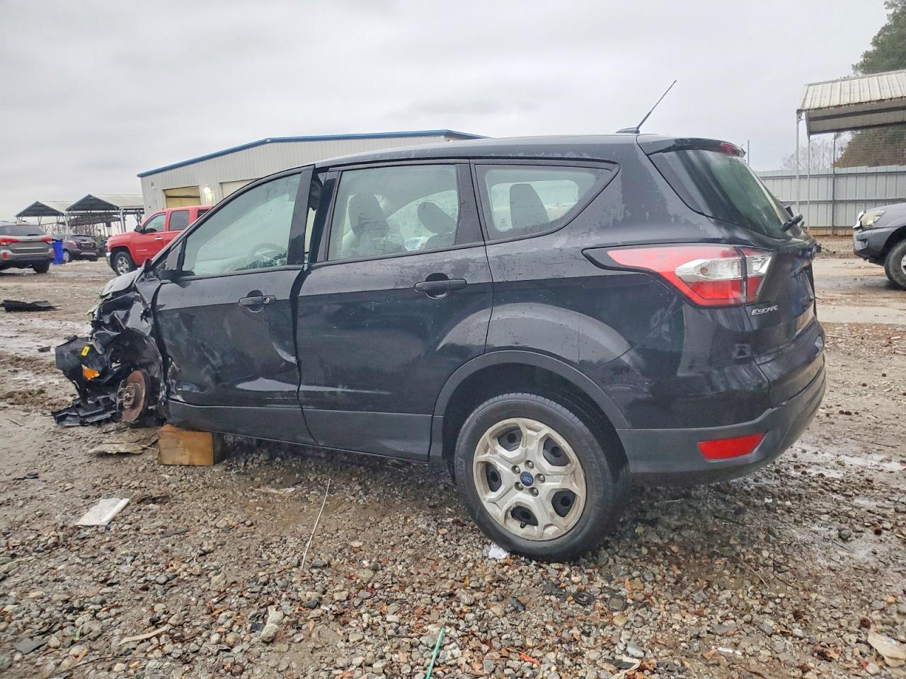 2018 FORD ESCAPE S photo 4