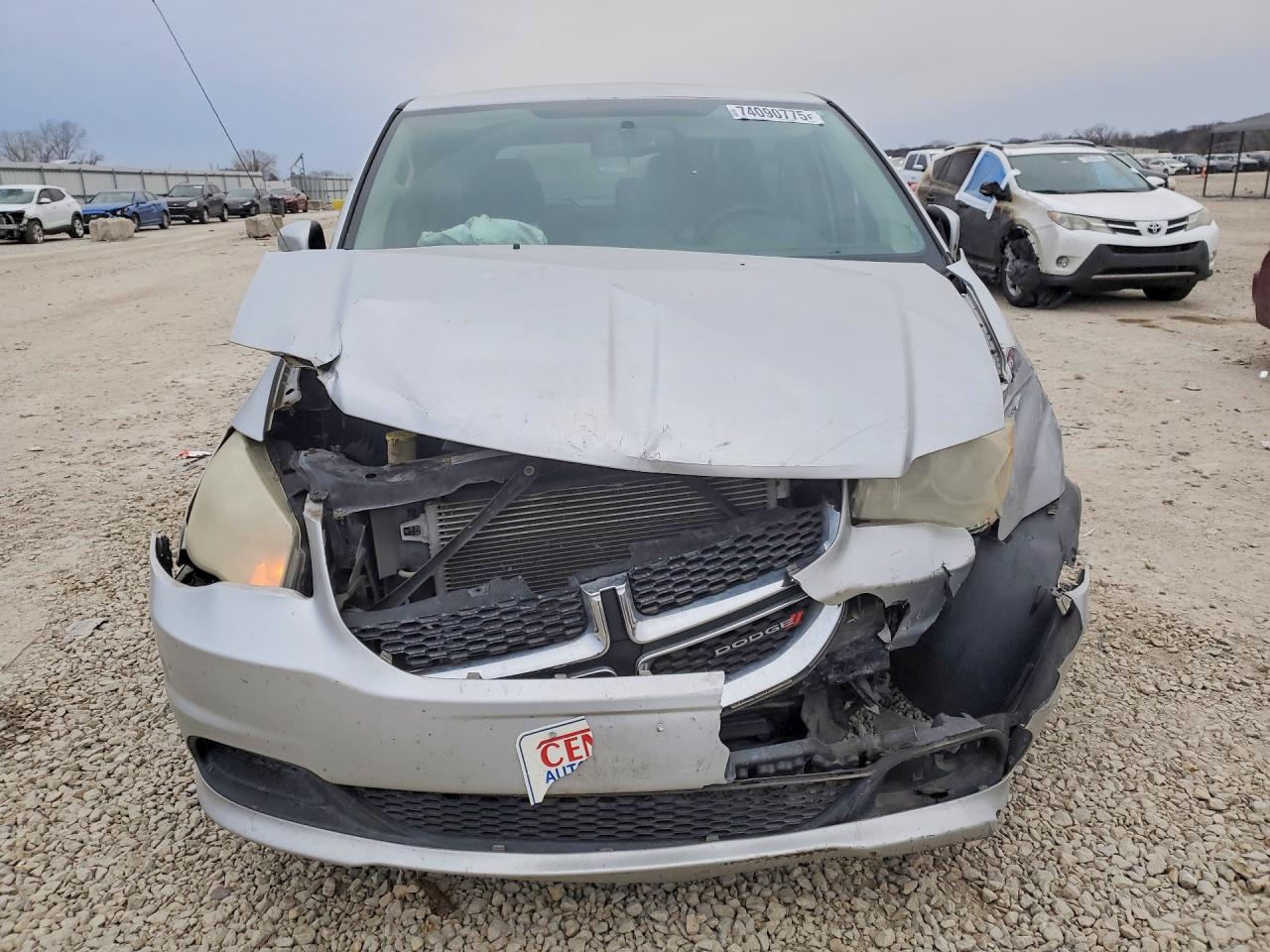 2012 DODGE GRAND CARAVAN SE photo 5