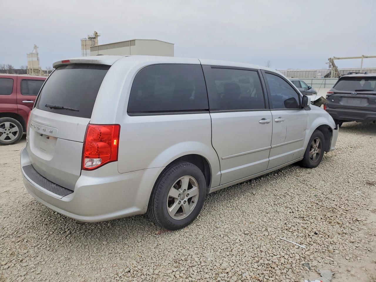 2012 DODGE GRAND CARAVAN SE photo 3