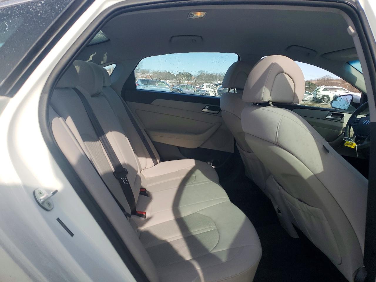 2015 HYUNDAI SONATA SE photo 19