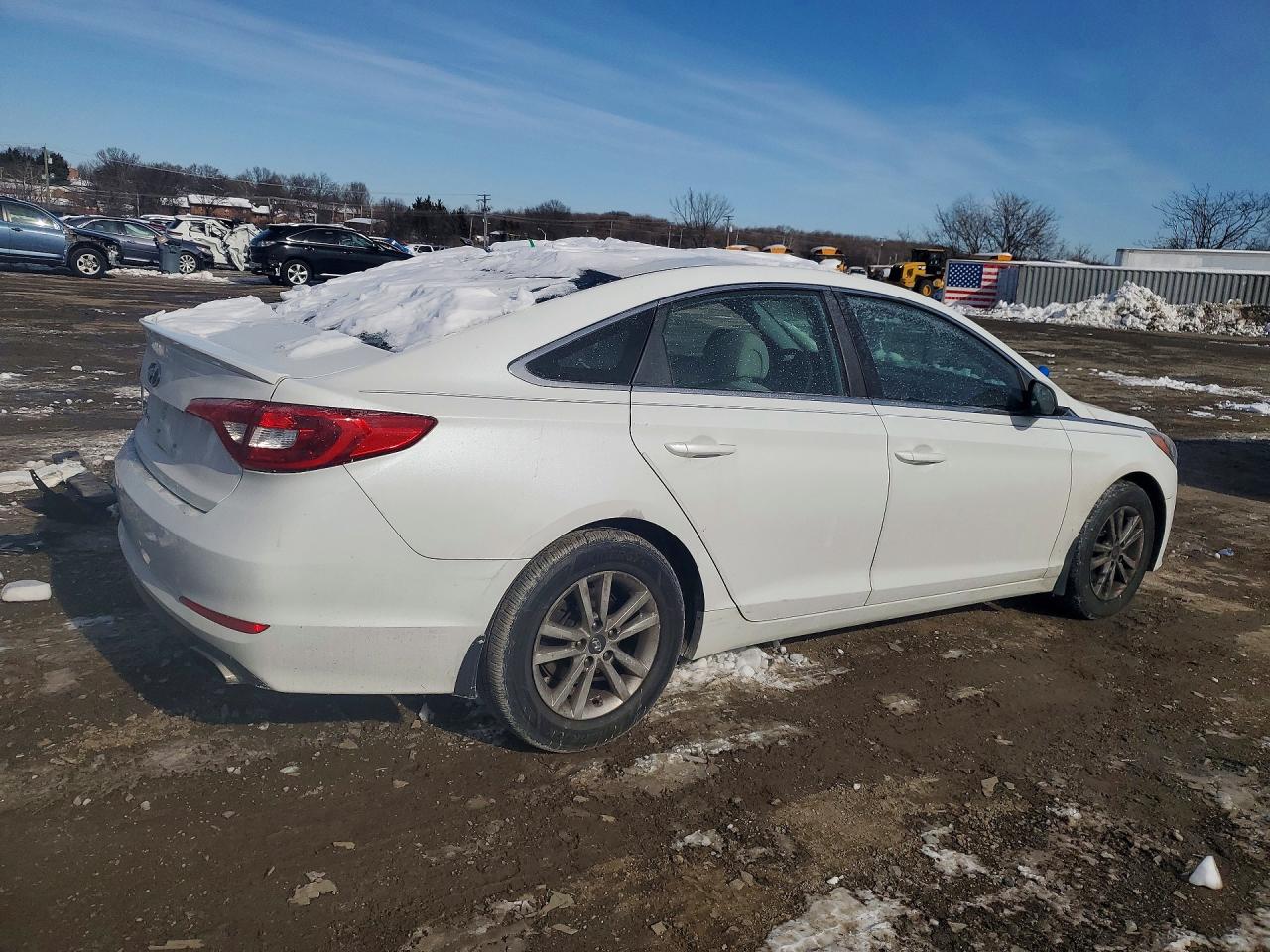 2015 HYUNDAI SONATA SE photo 5