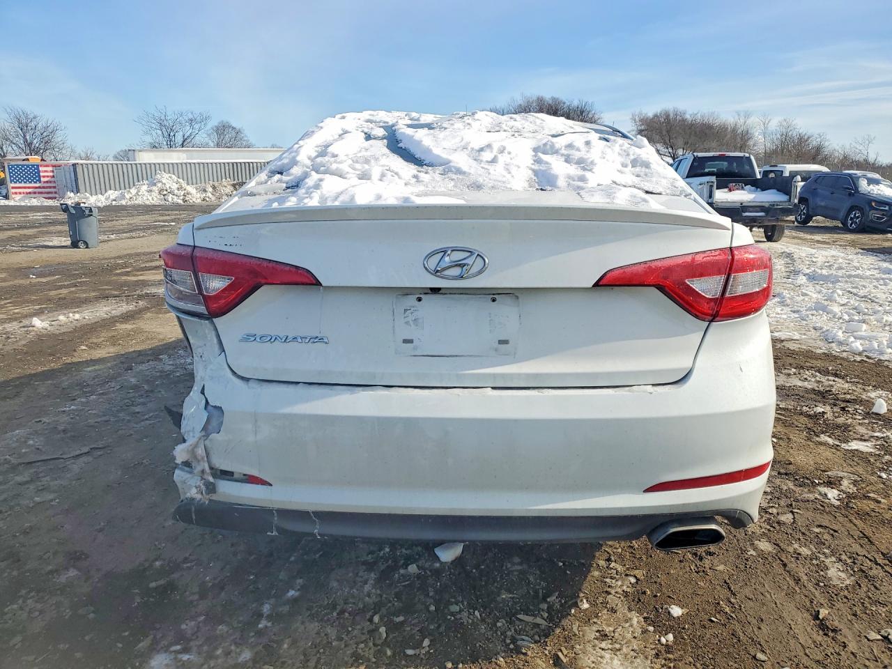 2015 HYUNDAI SONATA SE photo 11