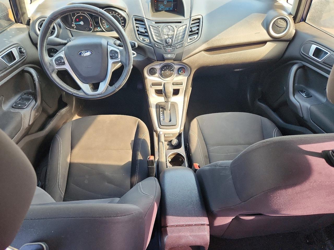 2016 FORD FIESTA SE photo 15