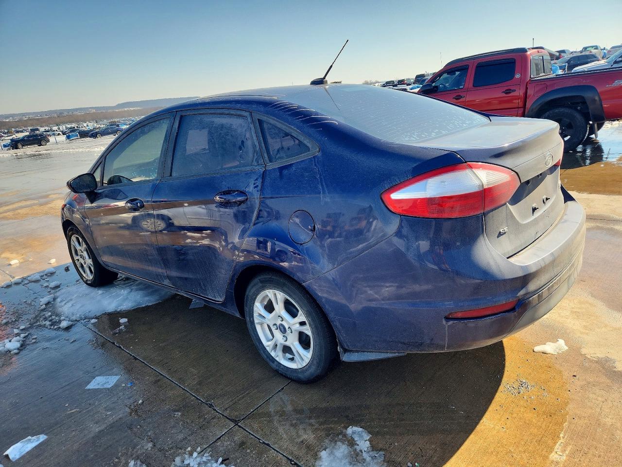 2016 FORD FIESTA SE photo 3
