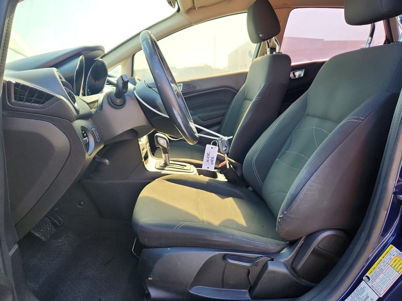 2016 FORD FIESTA SE photo 13
