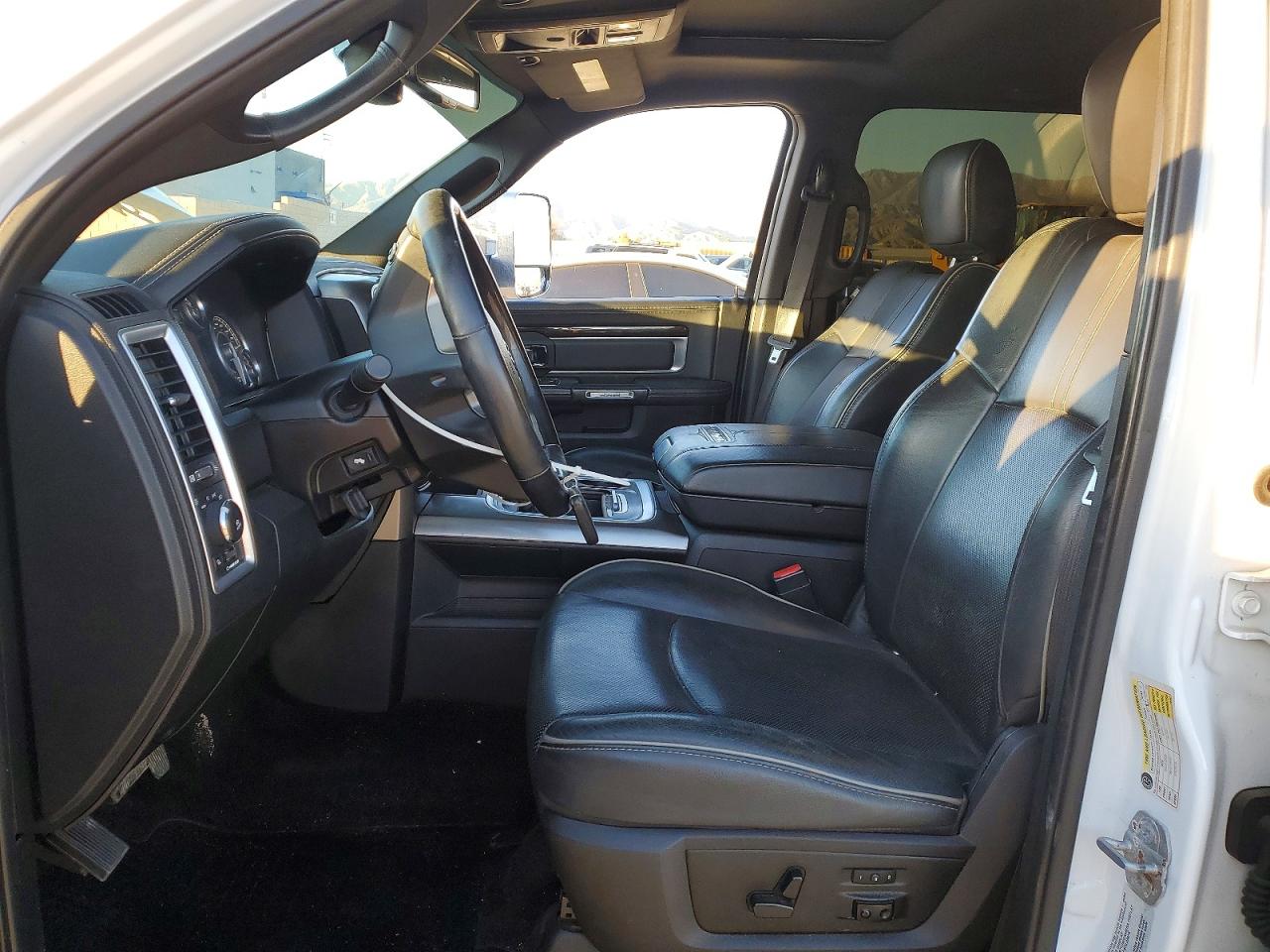 2016 RAM 2500 LONGHORN photo 13