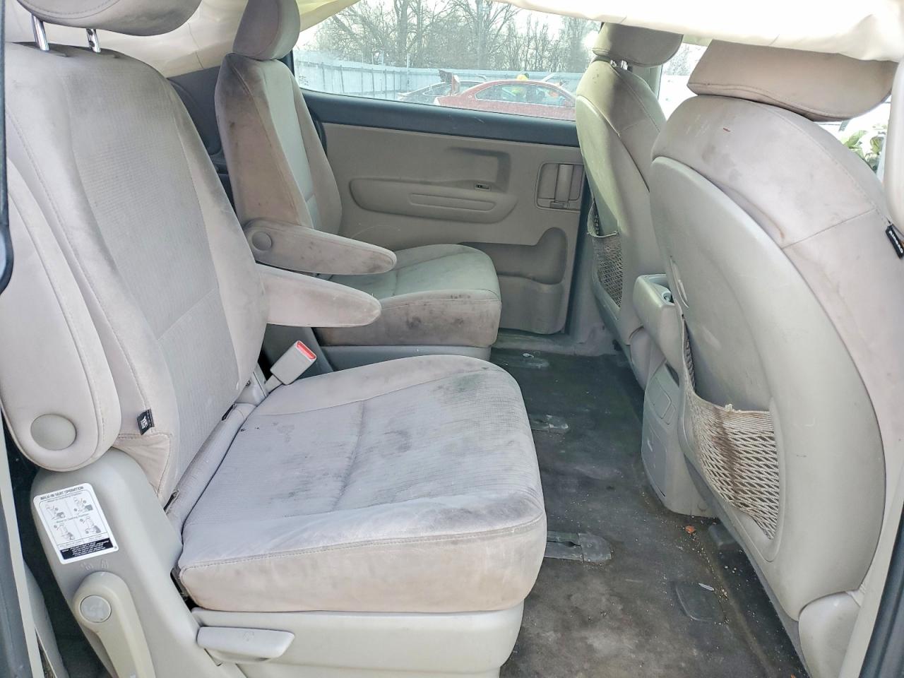 2016 KIA SEDONA L photo 11