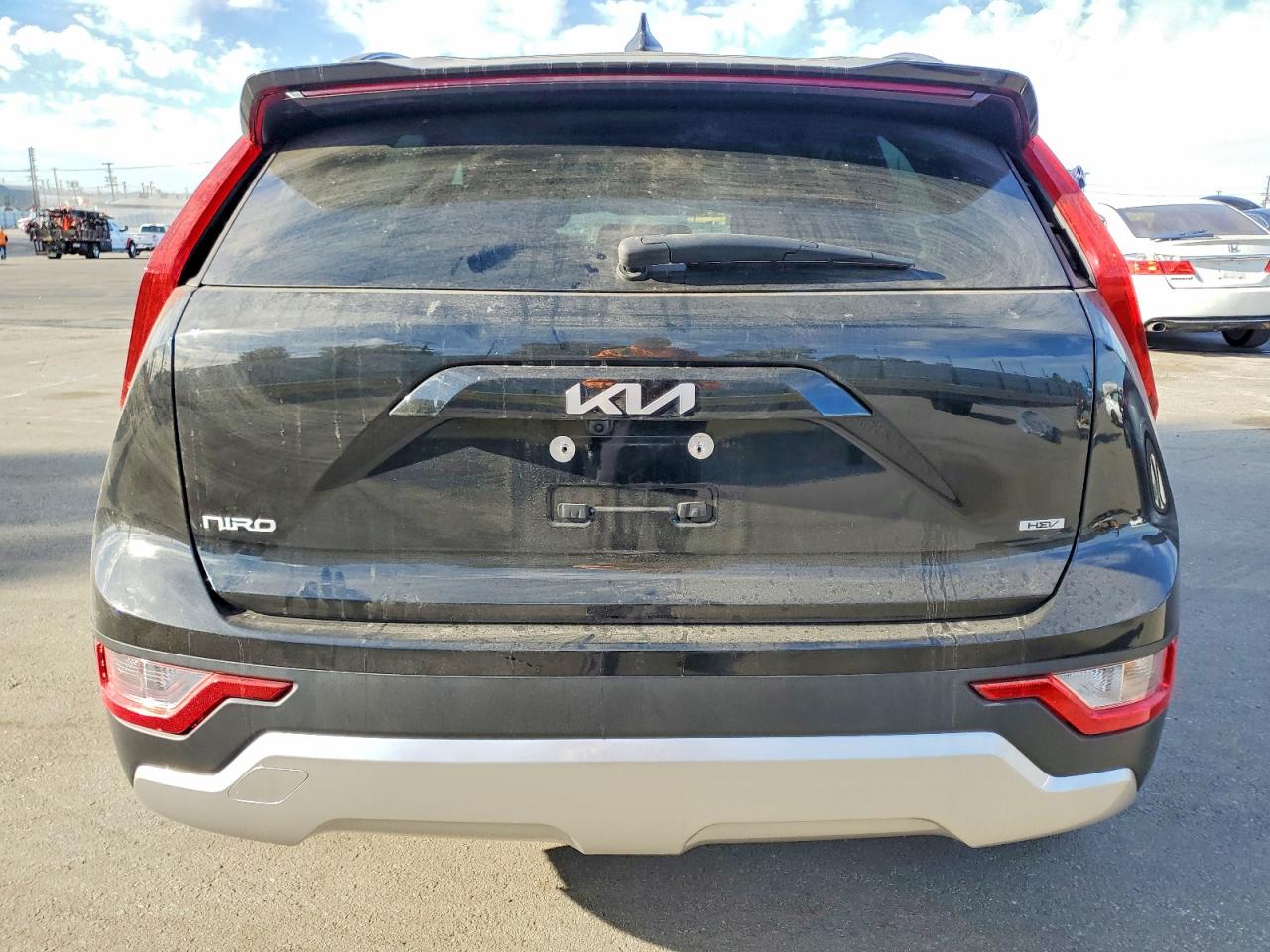 2024 KIA NIRO LX photo 6