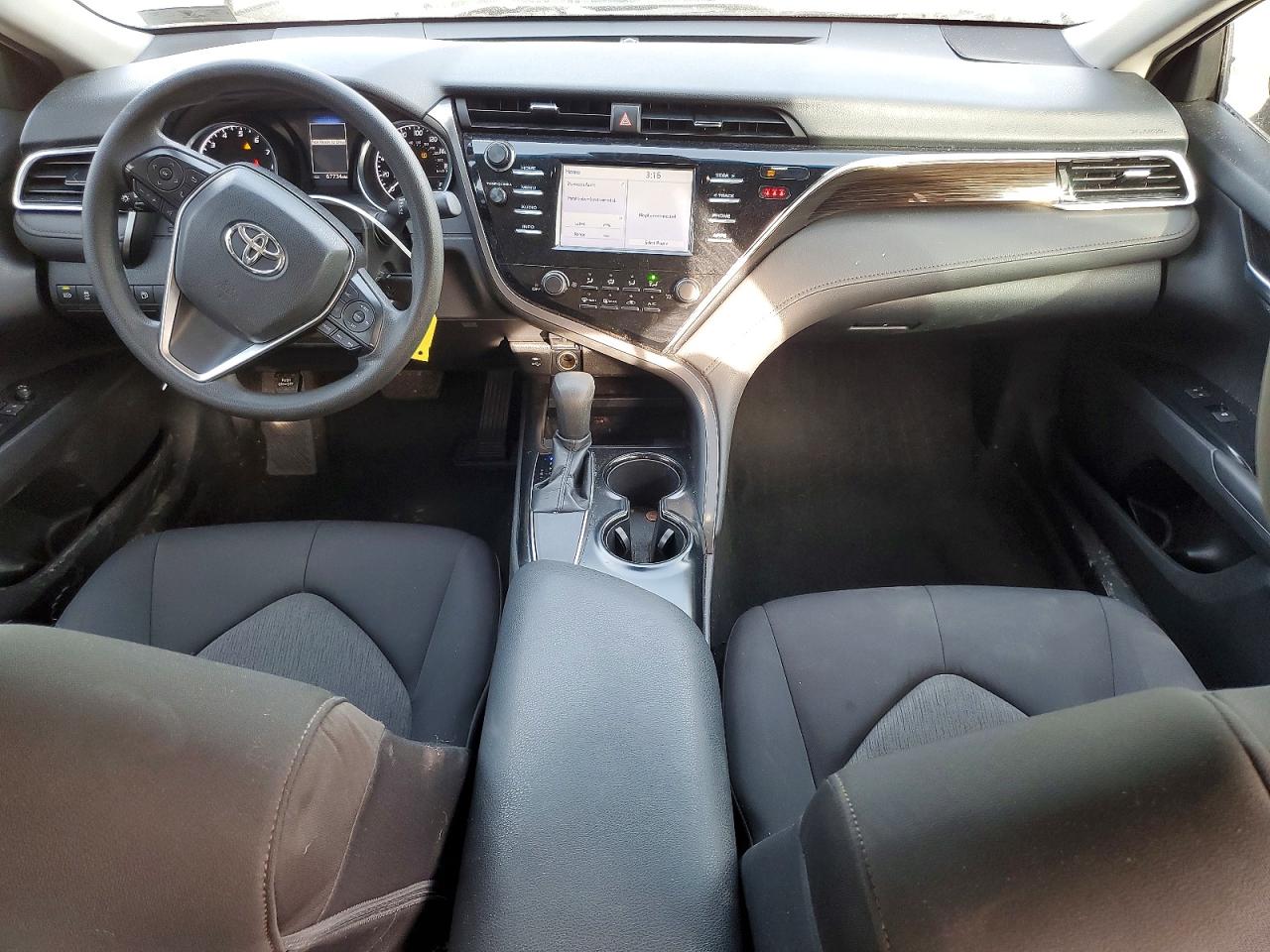 2018 TOYOTA CAMRY L photo 8