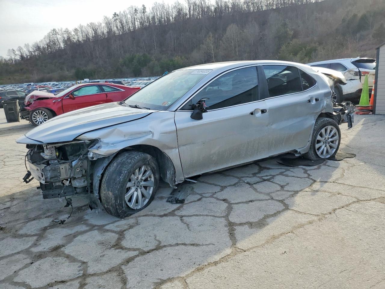 2018 TOYOTA CAMRY