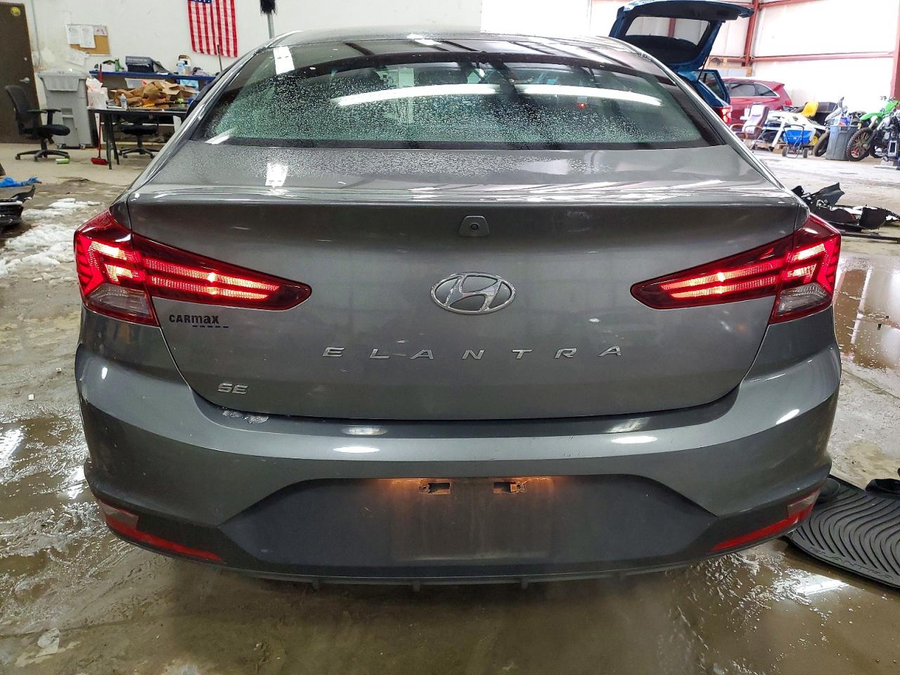 2020 HYUNDAI ELANTRA SE photo 16