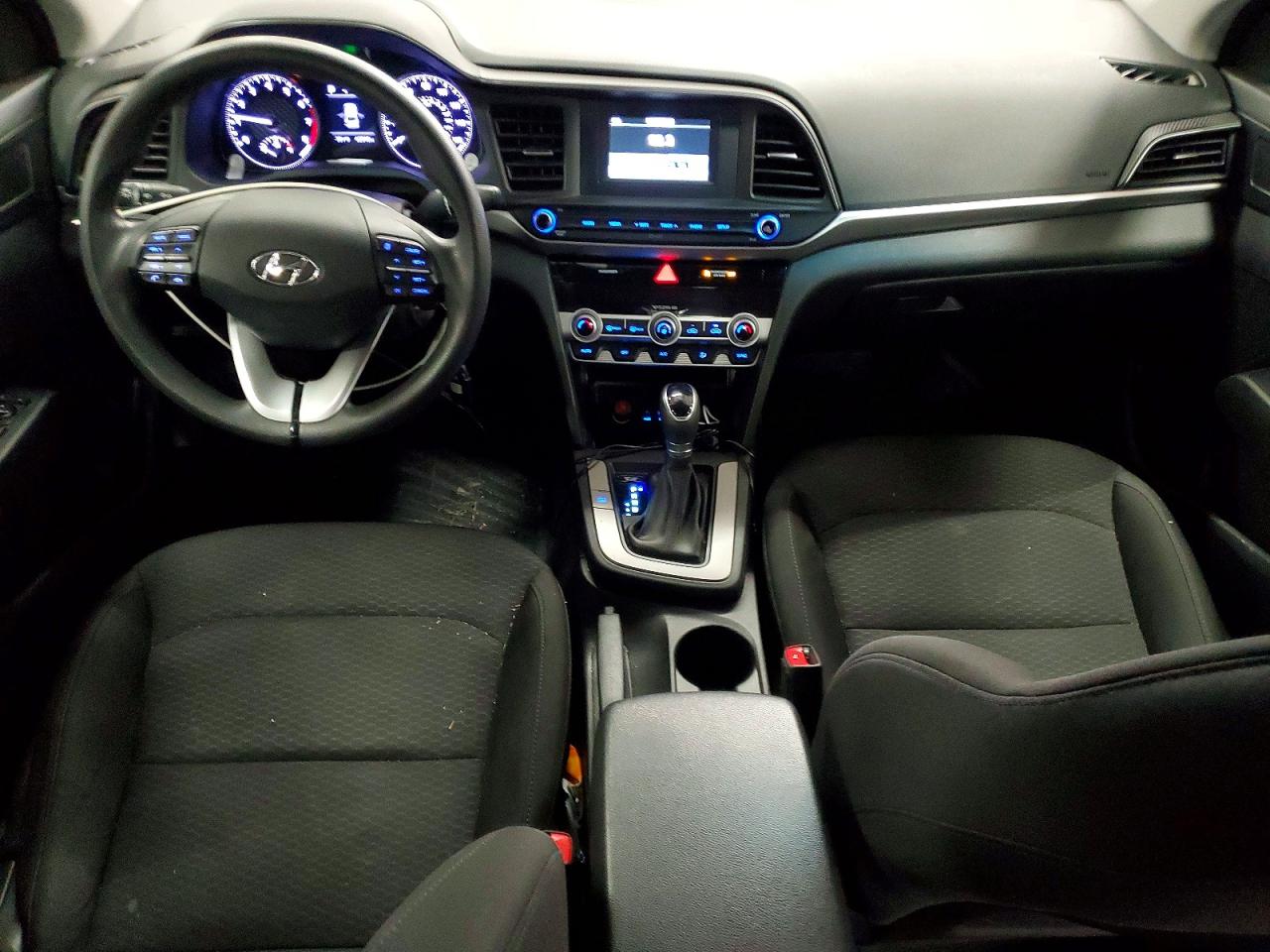 2020 HYUNDAI ELANTRA SE photo 22