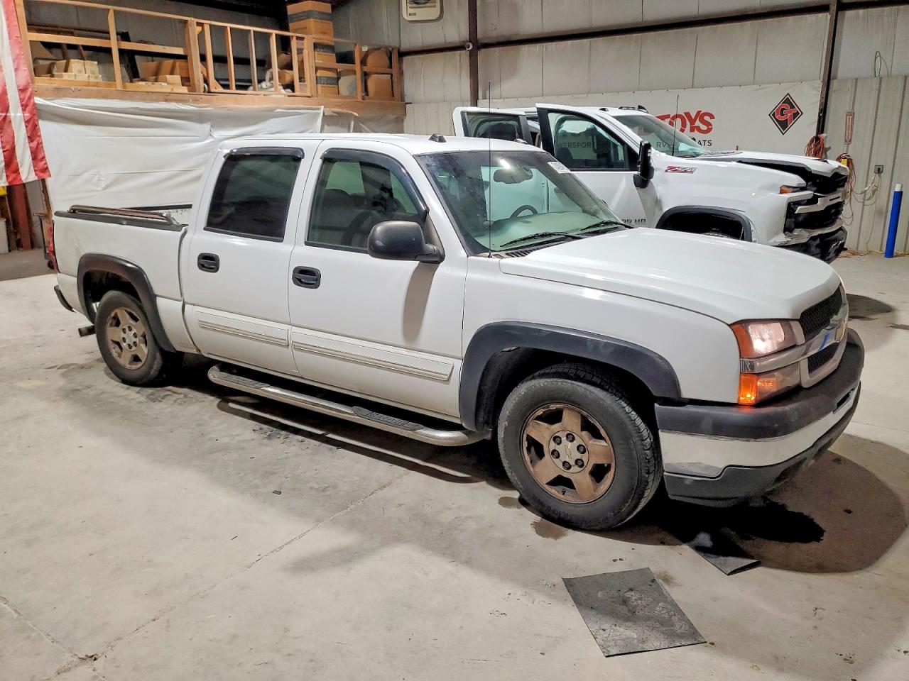 2005 CHEVROLET SILVERADO C1500 photo 10