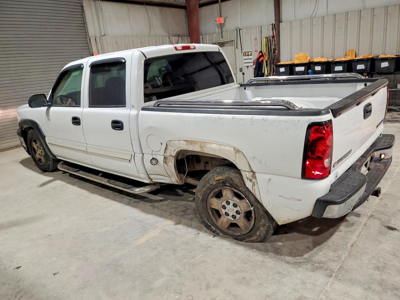2005 CHEVROLET SILVERADO C1500 photo 4