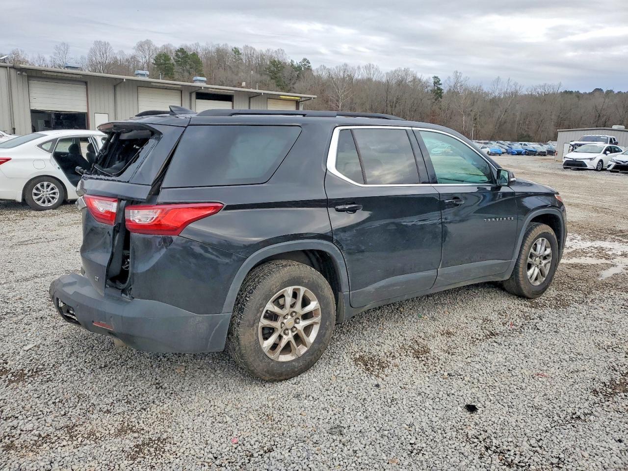 2019 CHEVROLET TRAVERSE LT photo 5