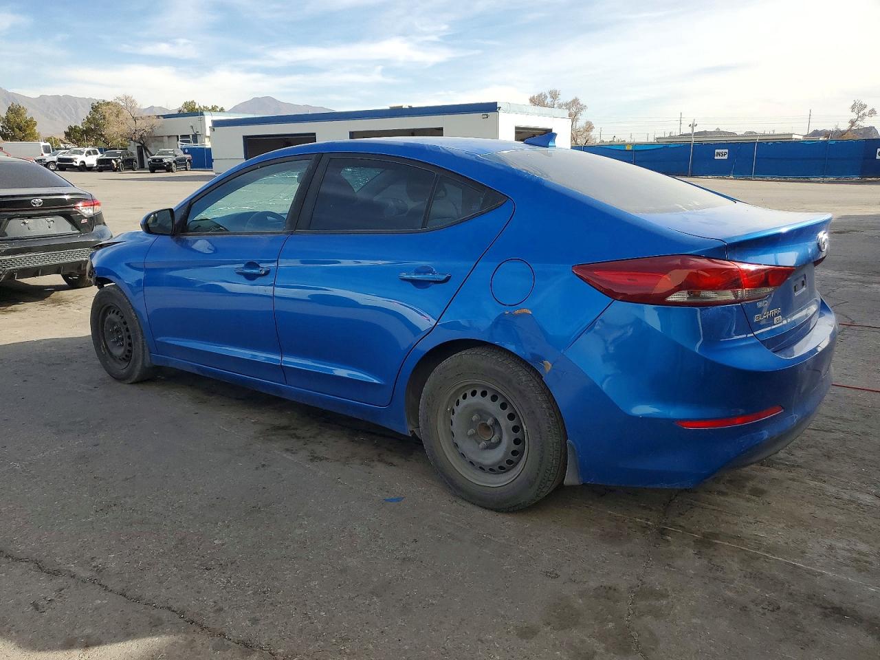 2017 HYUNDAI ELANTRA SE photo 3