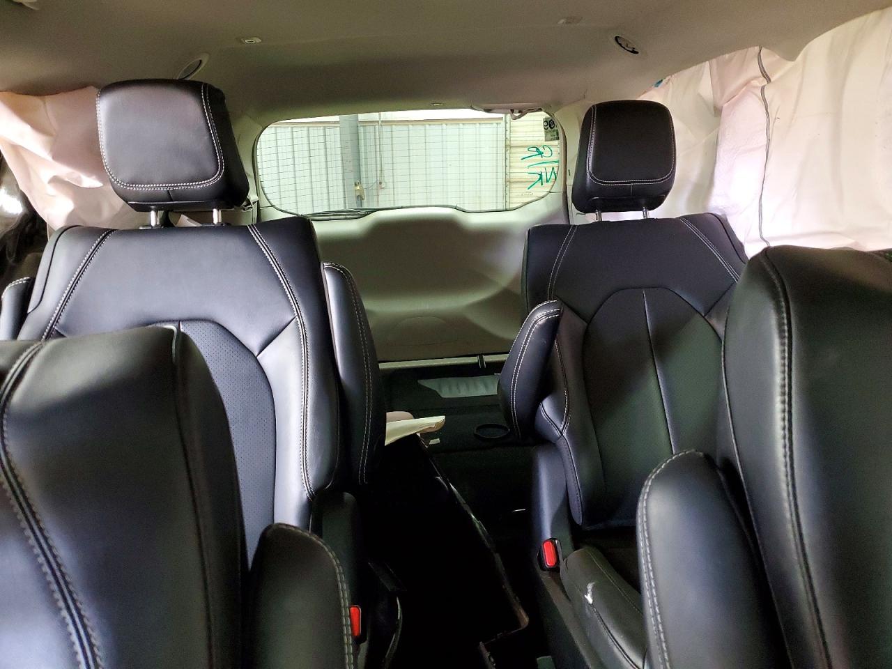 2024 CHRYSLER PACIFICA HYBRID SELECT photo 19