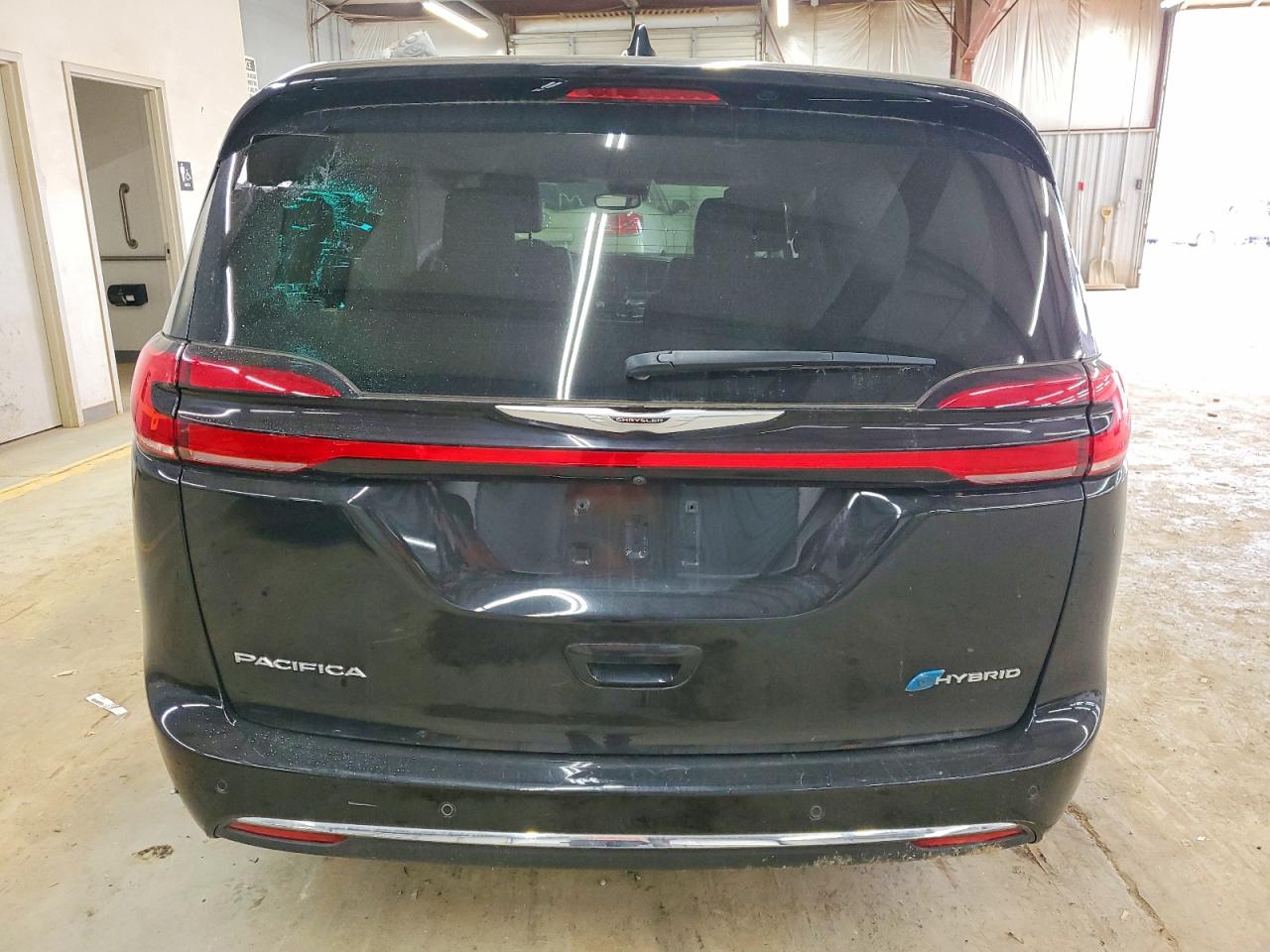 2024 CHRYSLER PACIFICA HYBRID SELECT photo 11