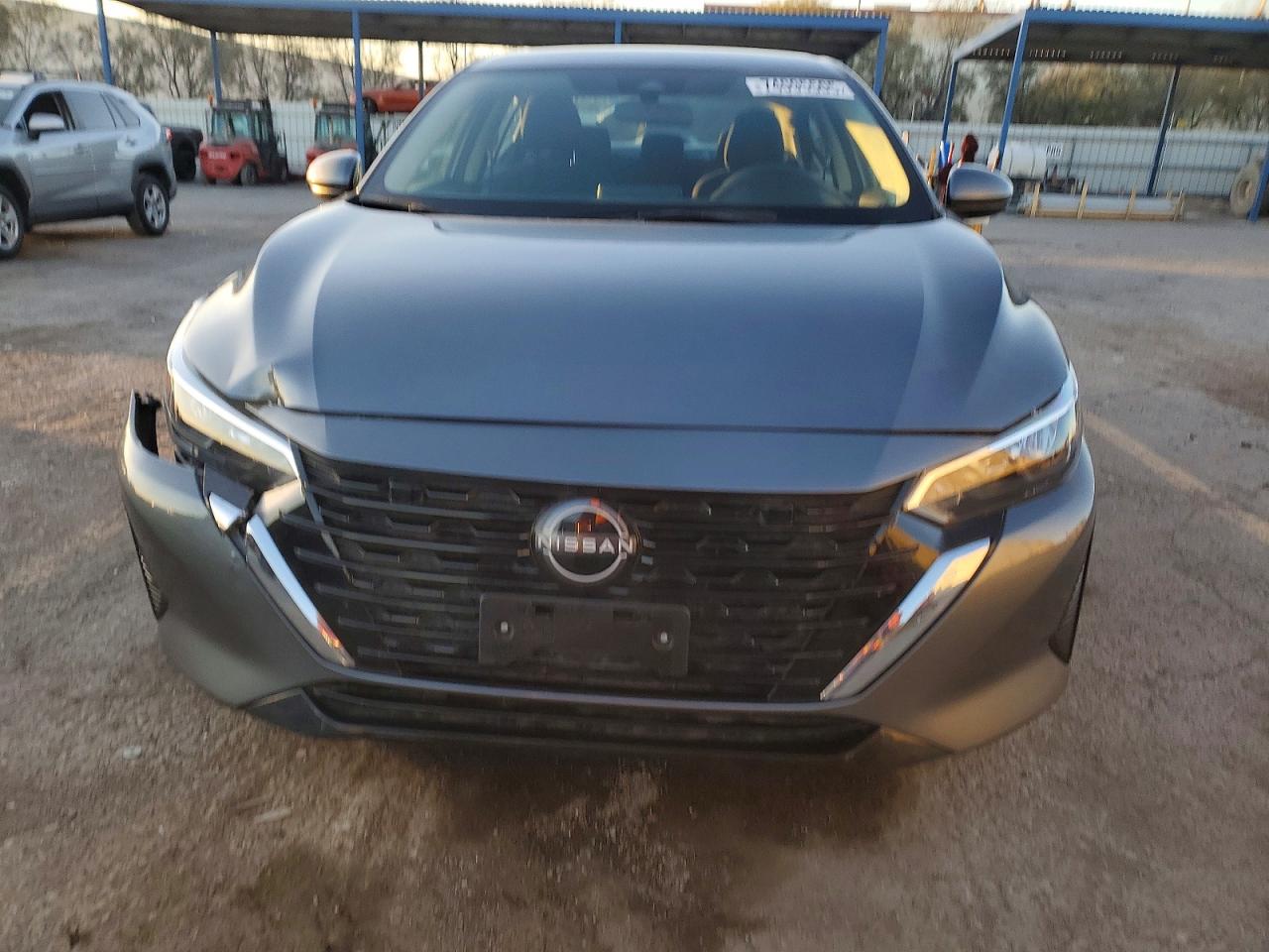 2024 NISSAN SENTRA S photo 5