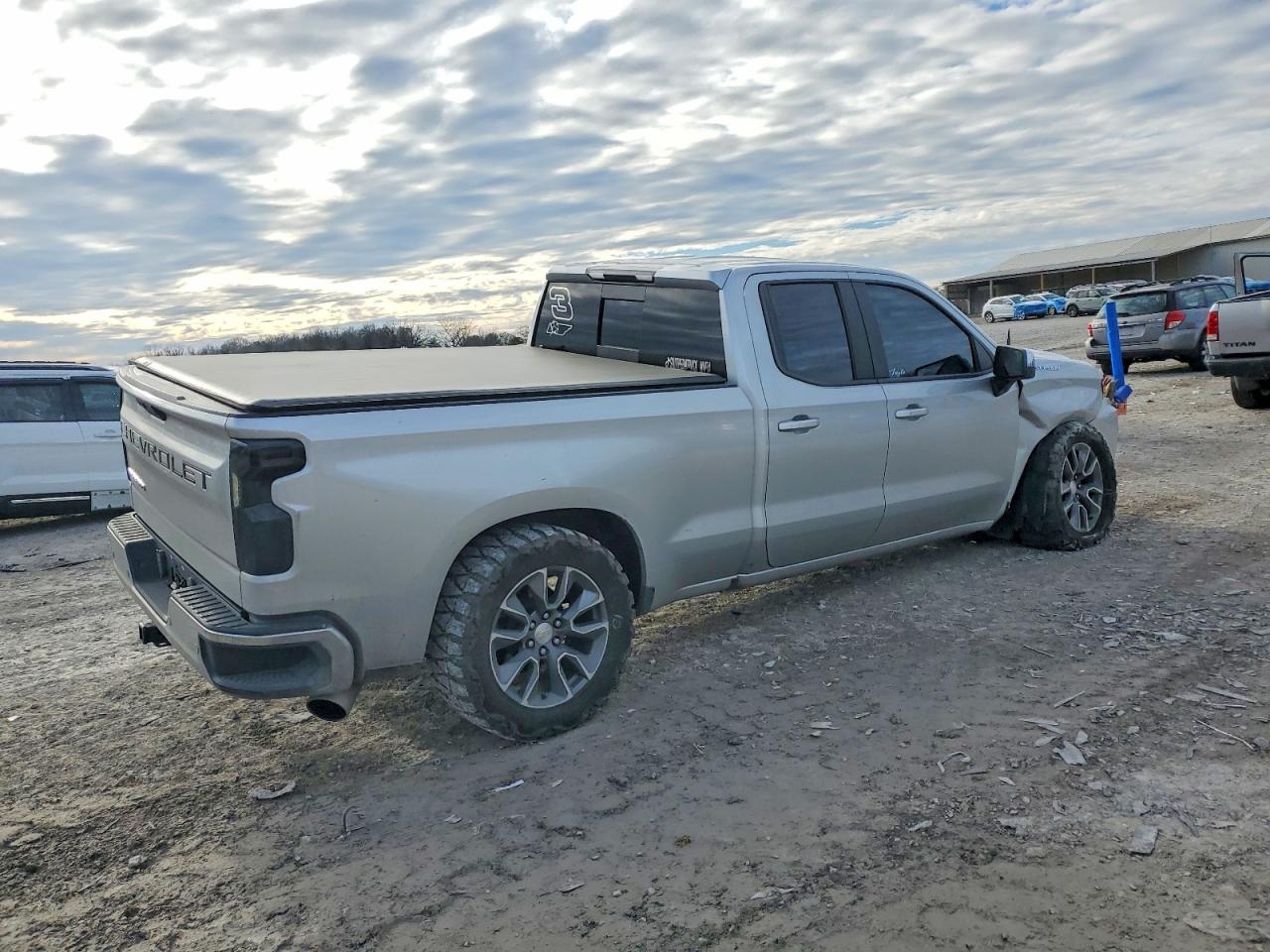 2021 CHEVROLET SILVERADO K1500 LT photo 3