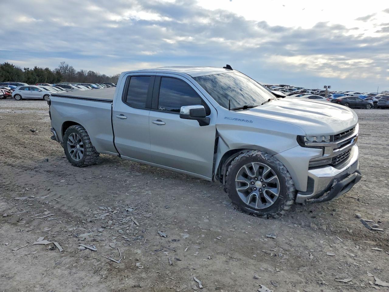2021 CHEVROLET SILVERADO K1500 LT photo 4