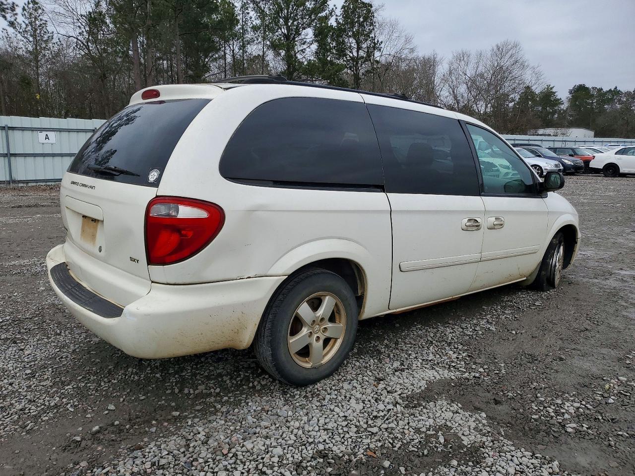 2007 DODGE GRAND CARAVAN SXT photo 5