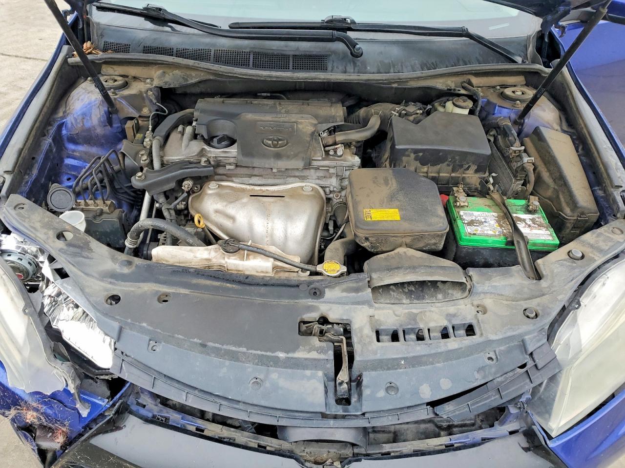 2015 TOYOTA CAMRY LE photo 21
