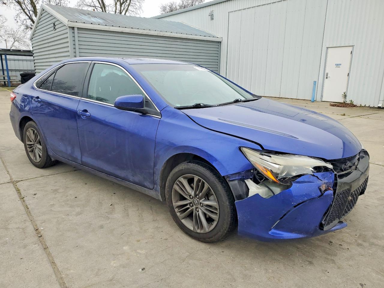 2015 TOYOTA CAMRY LE photo 7