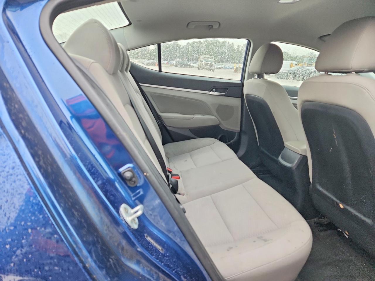 2019 HYUNDAI ELANTRA SEL photo 19