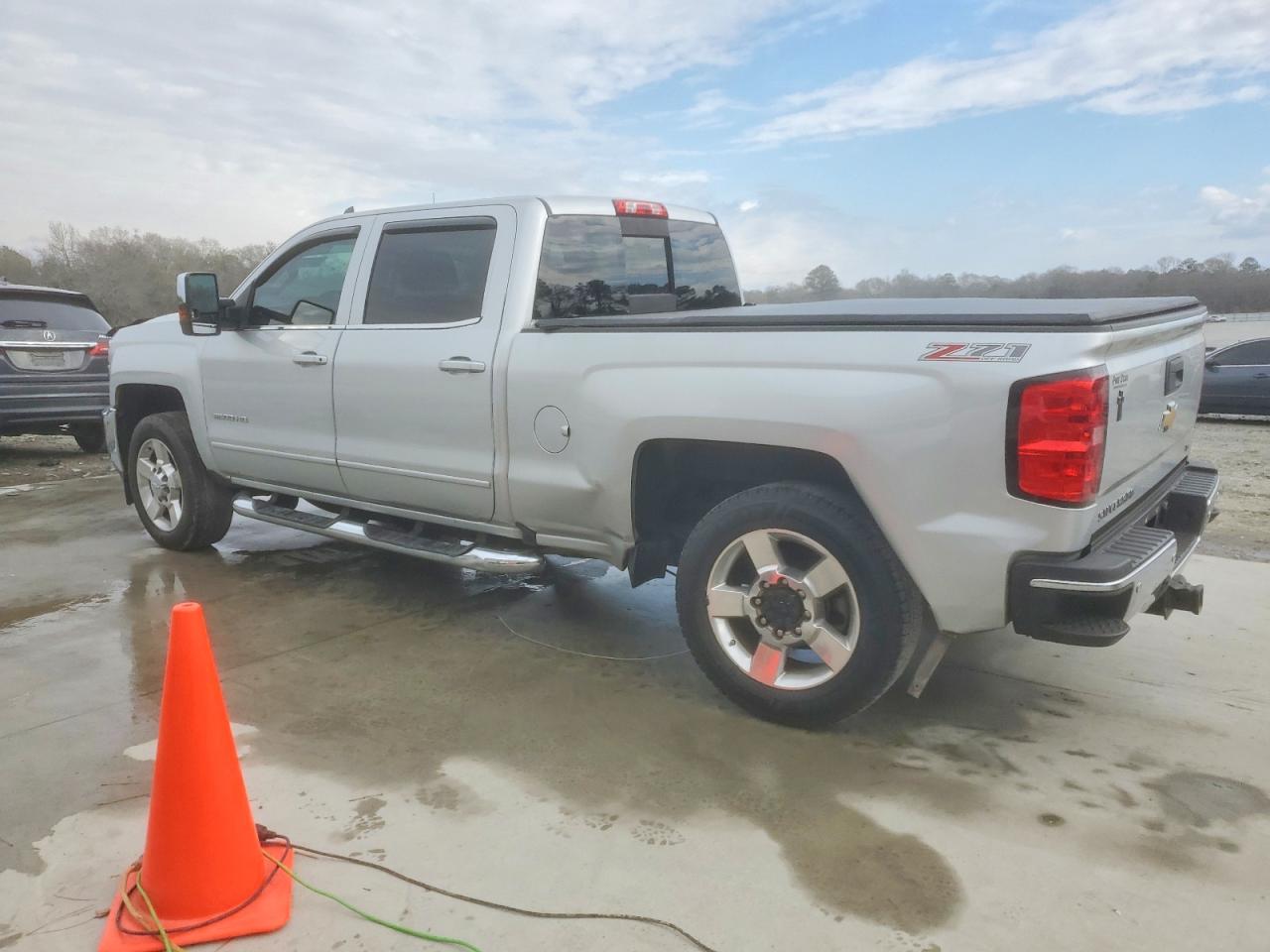 2016 CHEVROLET SILVERADO K2500 HEAVY DUTY LT photo 3