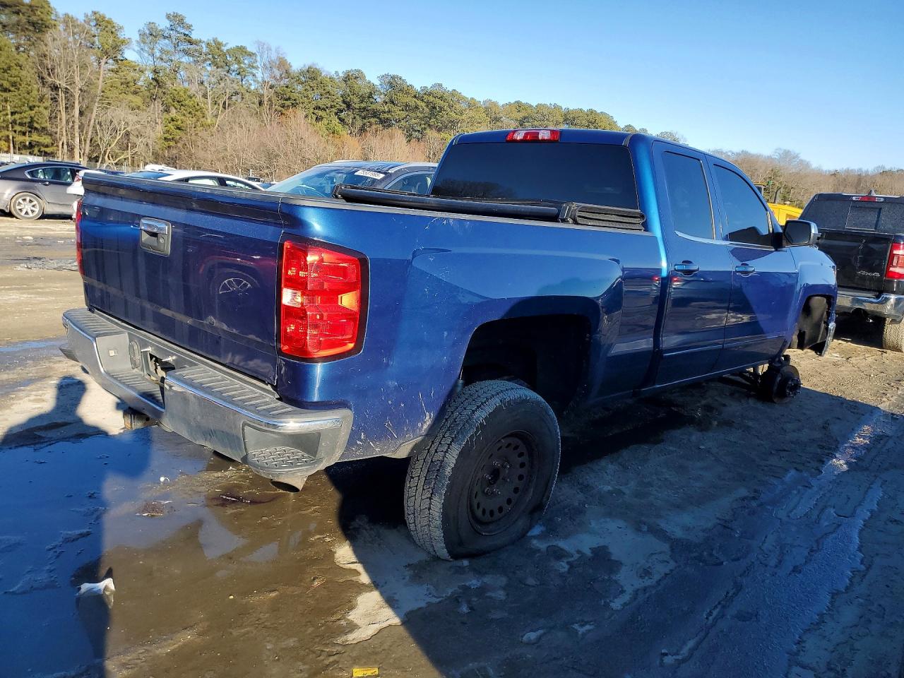 2015 CHEVROLET SILVERADO K1500 LT photo 3