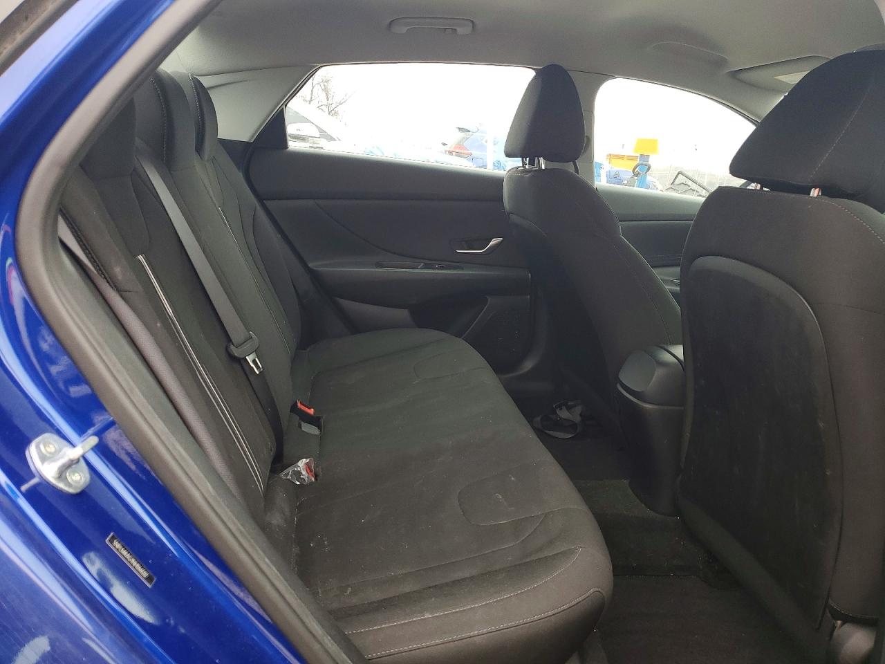 2022 HYUNDAI ELANTRA SEL photo 19