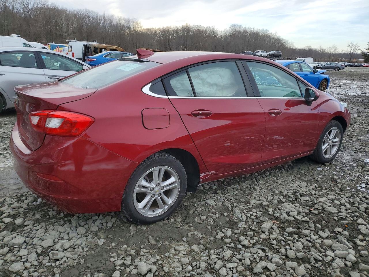 2017 CHEVROLET CRUZE LT photo 3