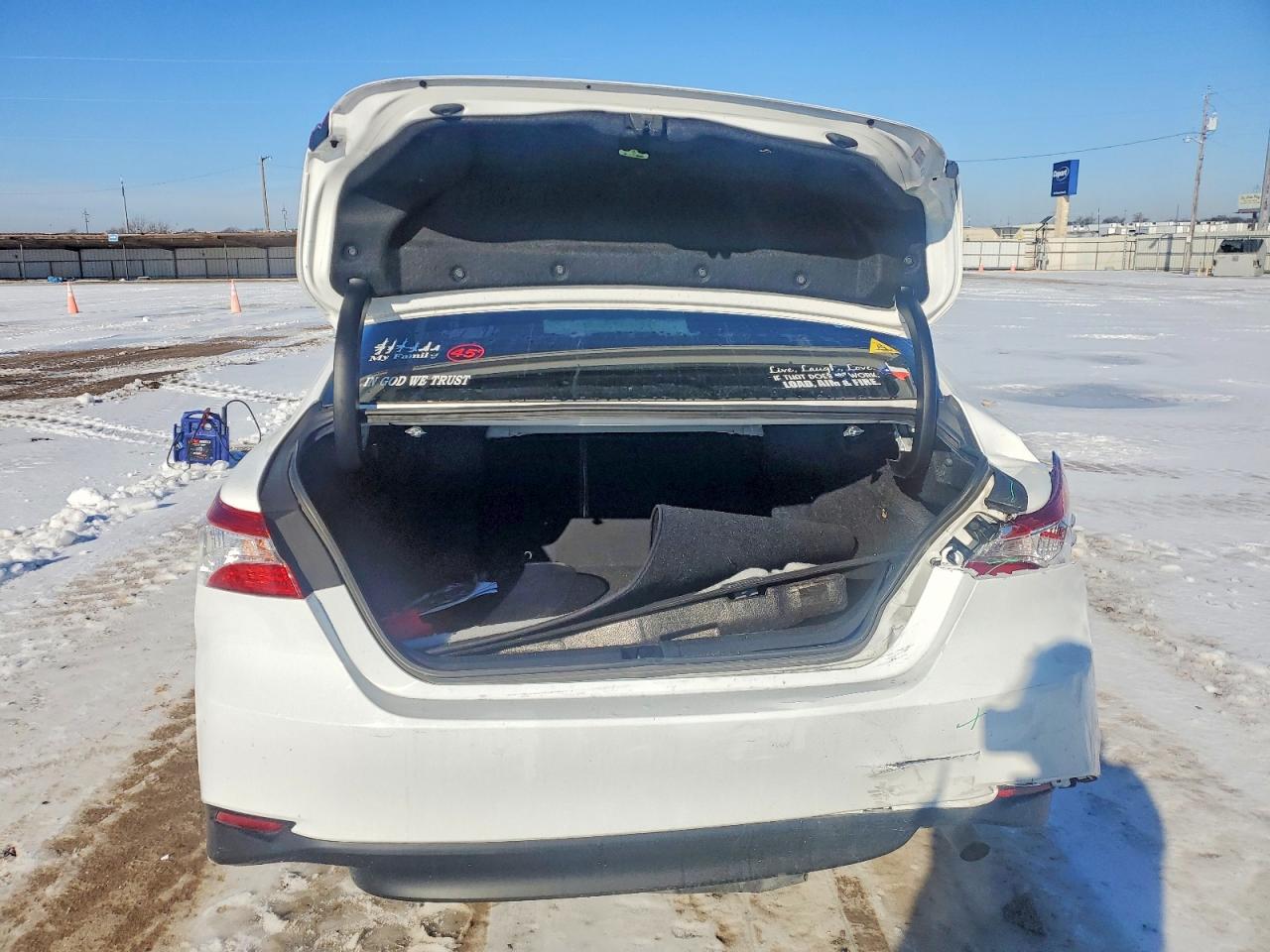 2019 TOYOTA CAMRY L photo 6