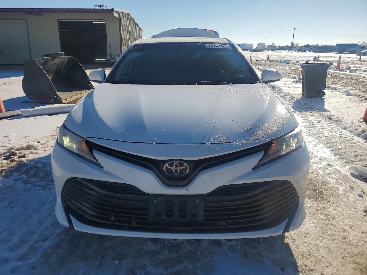 2019 TOYOTA CAMRY L photo 5