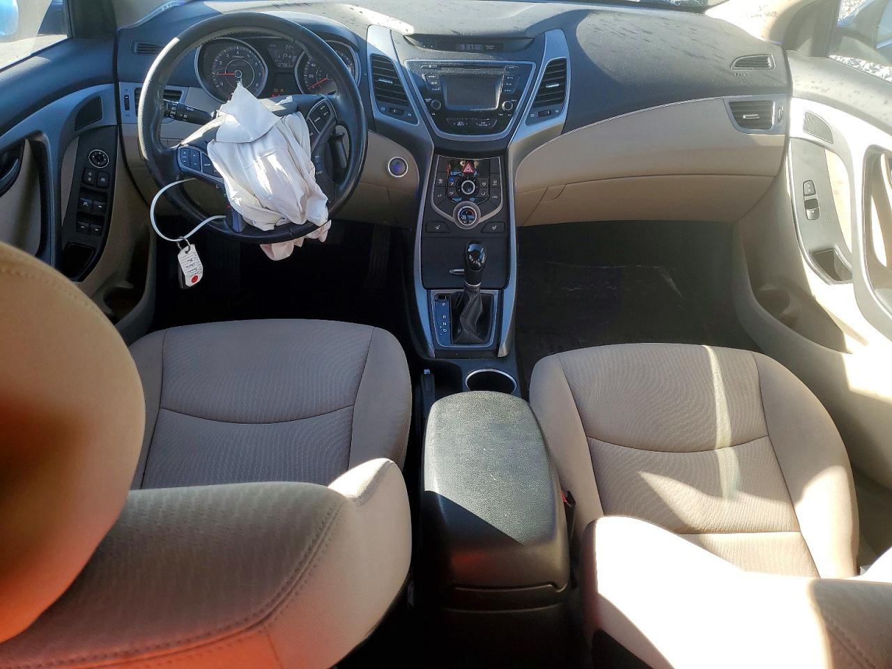 2016 HYUNDAI ELANTRA VALUE EDITION photo 22